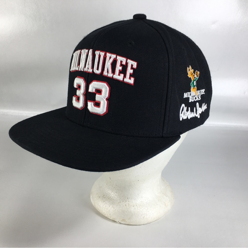 Kareem Abdul Jabbar Milwaukee Bucks 33 Black Mitchell & Ness Snapback Hat